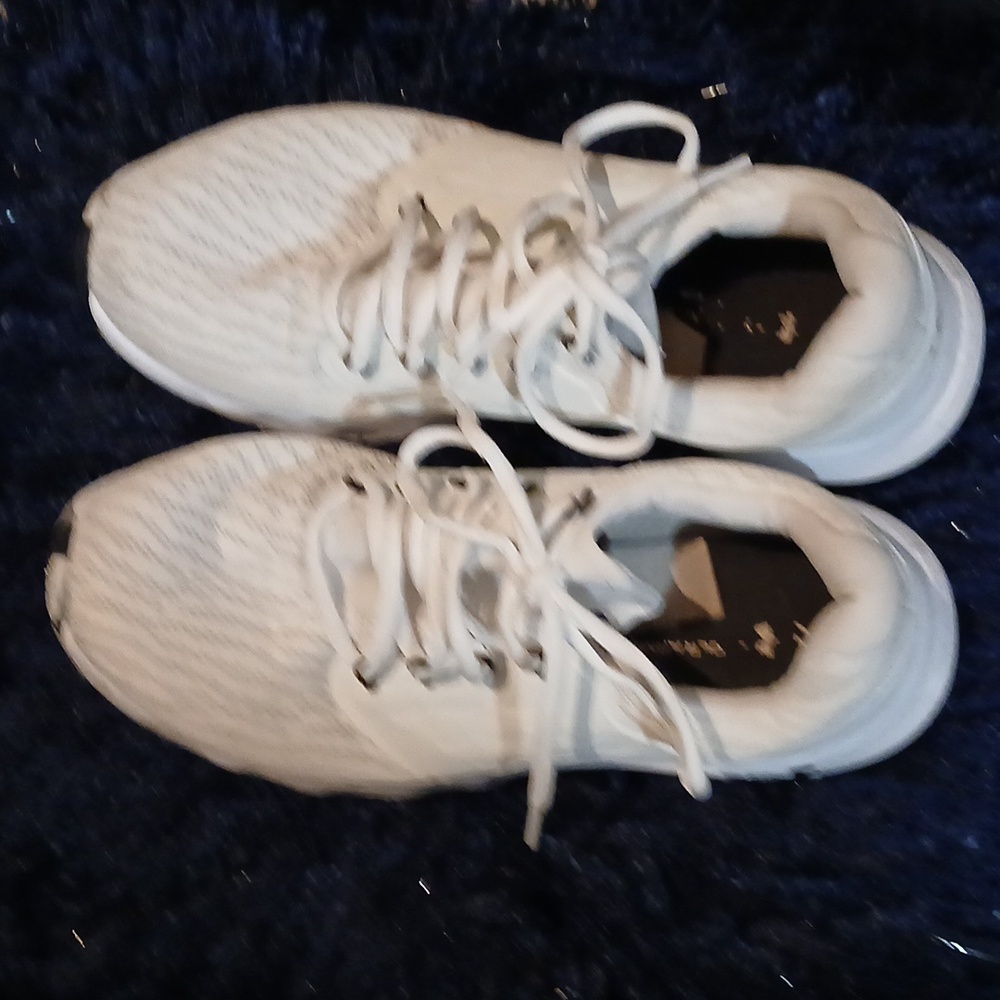Shoes - Picture 2 of 3